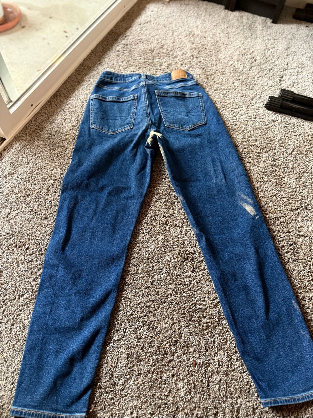 Women’s American eagle MomJeans